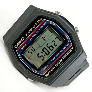 Vintage Casio Digital Sport Watch W - 26 Alarm Chrono Light Black 36mm Mens