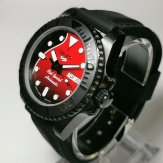 SUBMARINER DIVERS WATCH MOD SEIKO NH36 RED SPECIAL BRIAN MAY DIAL SAPPHIRE 4