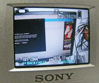 Vintage Sony CyberShot DSC - P52 digital camera,  3.  2MP 2X zoom,  great 2