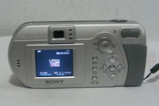 Vintage Sony CyberShot DSC - P52 digital camera,  3.  2MP 2X zoom,  great 3