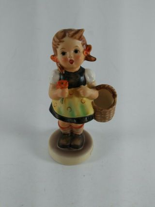 Vintage Goebel Hummel 98/2/0 " Sister " Figurine Tmk 5 (4.  75 ")