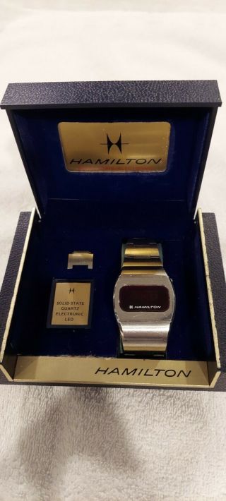 Vintage Led Digital Hamilton Mens Qed 4 Wristwatch W/ Band Case
