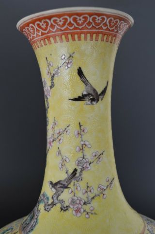 Antique Chinese Yellow Ground Famille Rose Vase,  18th Century Chinese Antique 5