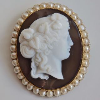 Fine Antique Victorian 9ct Gold Hardstone Cameo Brooch With Pearl Border C1890