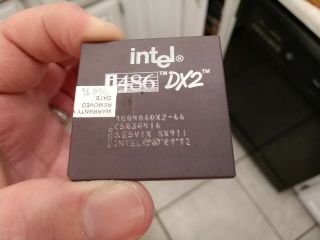 Intel A80486dx2 - 50 Sx768 I486 Dx2 Vintage Ceramic Cpu Gold