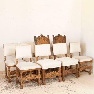 Antique Set Of 8 Carved Baroque Oak Dining Chairs With Carved Shield And Knight 