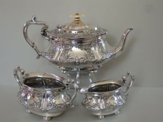 Magnificent Victorian Sterling Silver Tea Set - Sheffield 1900 - 993g