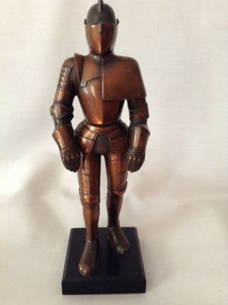 Vintage Knight / Suit of Armor Table cigarette Lighter 2