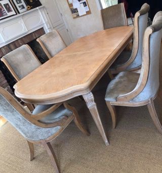 Henredon Dining Table And Chairs Set