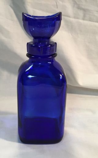 Vintage Wyeth Cobalt Blue Glass Medicine Bottle W/ Plastic Eye Wash Dose Cup