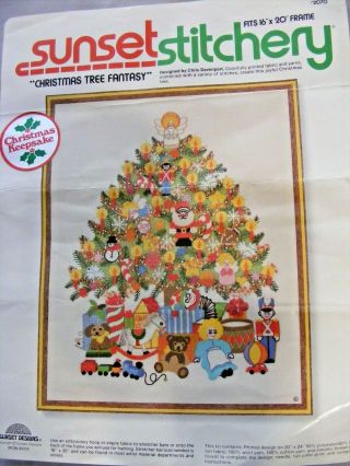 Sunset Stitchery Christmas Tree Fantasy Vintage Embroidery Kit 16x20 2070
