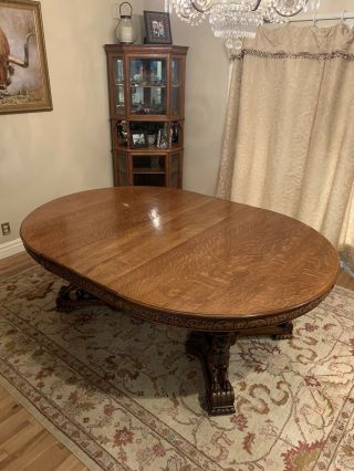 RJ Horner Quarter Sawn Oak Dining Table With Winged Griffins and 6 chairs. 4