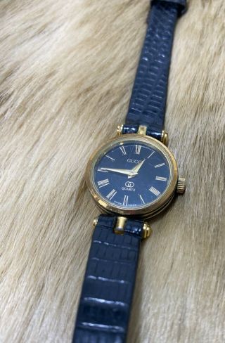 Vintage Gucci 18k Gold Plated Ladies Black Dial Swiss Quartz Watch 2000l