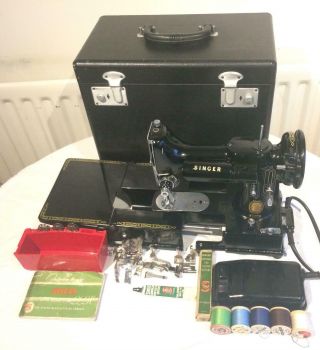 Singer 222k Featherweight Arm Sewing Machine - 1957 With Attachments