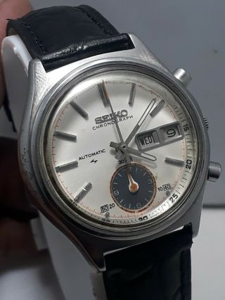 Vintage Seiko Automatic Flyback Chronograph 7016 - 8001 Men ' s Wristwatch 4