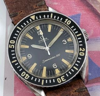 Vintage Omega Seamaster 300 165.  024 - 64 Cal.  552 Automatic Diver Bakelite Watch