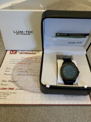 Lum - Tec Watch V11 Phantom Mens Black Dial Big Date Limited Edition