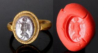 Stunning Roman Gold Ring With Agate Intaglio Engraved With Victory (n216)
