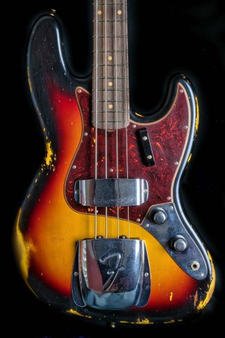 Video Fender Custom Shop Heavy Relic Jazz Bass (with Case),  Vintage 3 - Color Sb