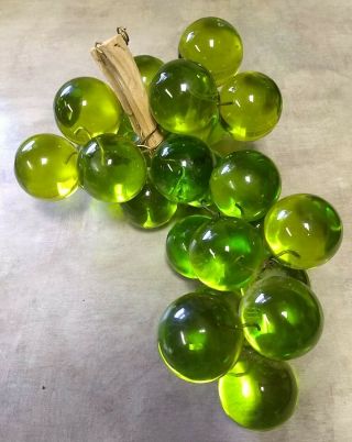 Vtg Mid Century Large Lucite Acrylic Lime Green Grapes Cluster Driftwood Stem