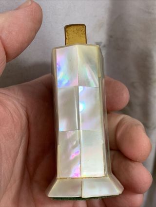 Vintage ELGIN American Table Lighter With An Unusual Mother Of Pearl Design 2