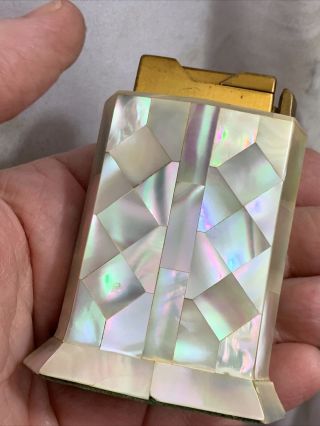 Vintage ELGIN American Table Lighter With An Unusual Mother Of Pearl Design 3