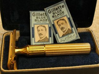 Vintage Gillette Gold Tech Safety Razor W/ Case & Blades.