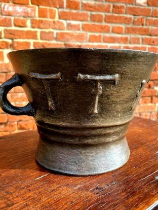 Late 16th Century English Antique Leaded Bronze Mortar by Robert Orrell of Wigan 4