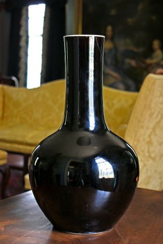 Large Antique Chinese Kangxi Mark & Period Mirror - Black Glazed Tianquiping Vase