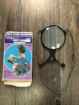 Vintage Hands Magnifier Magnifying Glass Sewing Crafts 4.  5 " Chest Stand
