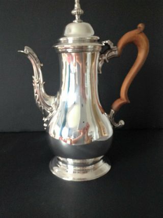 Heavy 830g Antique English Georgian Sterling Silver Coffee Pot London 1769