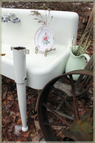 Complete 1929 Antique Farmhouse Farm Sink Set With Legs And High Backsplash