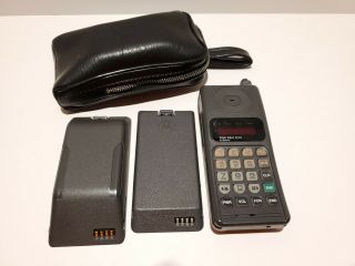 L3 Motorola Tele Tac 200 T.  A.  C.  Cell Phone Vintage 1990’s Rare Car Gray Handset
