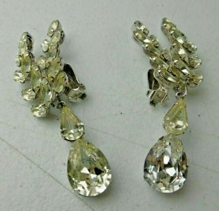 Vintage Weiss Silver Tone Clear Rhinestones Clip On Leaves Drop Retro Earring