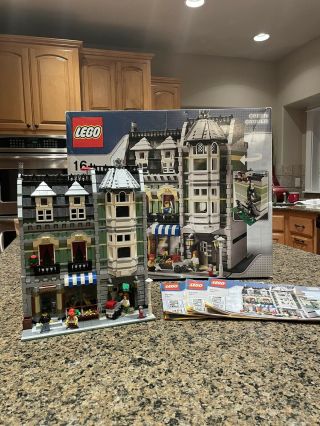 Lego 10185 Green Grocer - 100 Complete