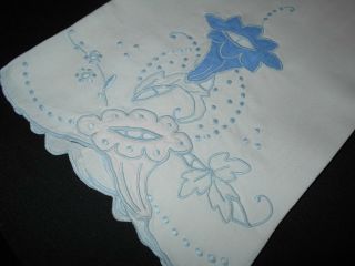 Vtg Antique Madeira White Hand Embroidered Linen Guest Bath Tea Hand Towel 13x19