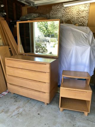 Heywood Wakefield Mcm Bedroom Set Dresser W/ Mirror,  Nightstand 2 Twin Beds