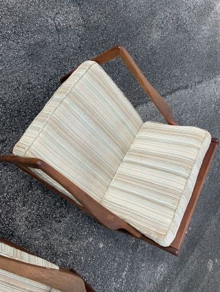 Set Of Mid Century Modern Walnut Lounge Chairs Manner Of Ib Kofod Larsen 5