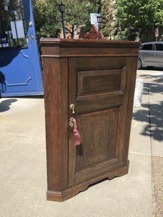 Antique Dark Oak Corner Cupboard Cabinet with Lock and Key 2