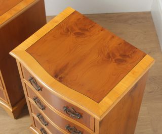 Georgian Style Yew & Walnut Serpentine Bedside Chests of Drawers Nightstands 5