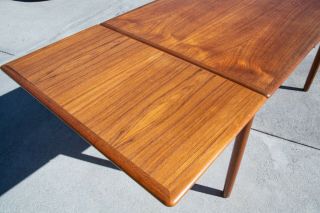 Mid - Century Modern,  Danish Modern Teak Dining Table With Two Pull - out Leaves 4