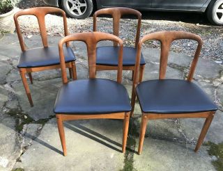 Four Danish Teak Chairs By Johannes Andersen Mid Century Modern Julienne Design
