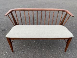 Mid Century Modern Settee Bench Wood Spindle Curved Back 5
