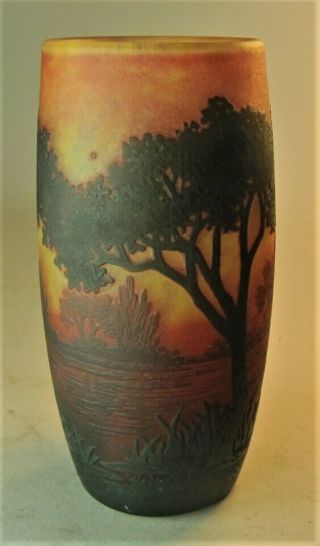 Gorgeous Signed DAUM NANCY Scenic Cameo Art Nouveau Glass Vase c.  1900 antique 2