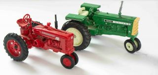 Vintage Toy Metal Tractors Made In Usa Farmall And Oliver By Ertl