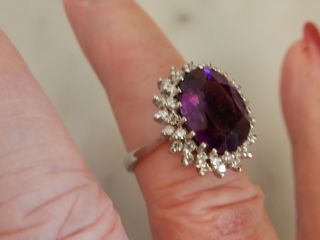ANTIQUE 18 CT GOLD LARGE AND HEAVY 6.  00 CARAT AMETHYST & DIAMOND RING 3