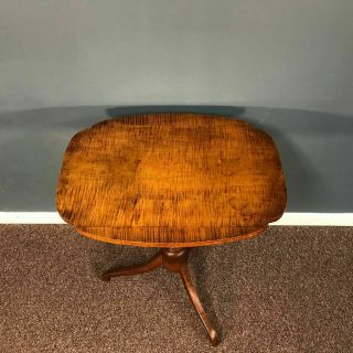 Early 19th Century Tiger Maple Tilt Top Candle Stand Table 3