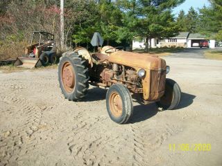 9n Ford Antique Tractor Ferguson 3 Point Farmall Deere Allis Utility