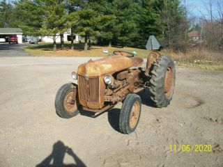 9N Ford Antique Tractor ferguson 3 Point farmall deere allis utility 2