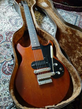 Vintage 1965 Gibson Melody Maker Electric Guitar